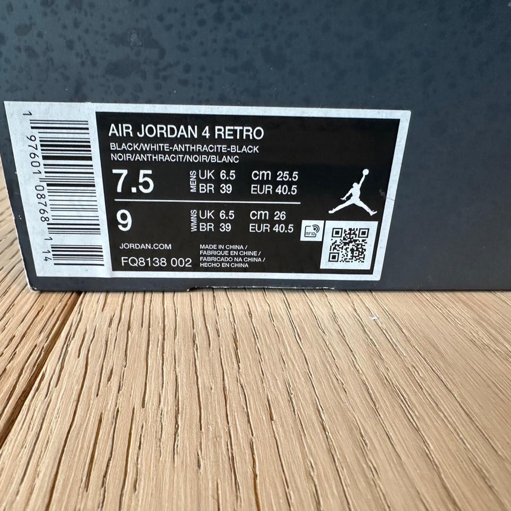 Jordan Retro 4 Fear - Picture 7 of 8